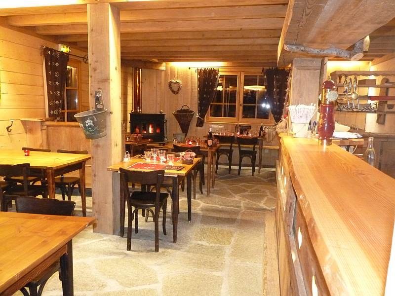 © Restaurant - La Luge à Téran