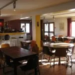© Salle de restauration - Chalet l'Aero