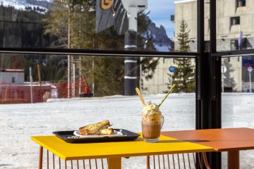 © Epicerie-Balme-Flaine-Terrasse - Épicerie de Balme