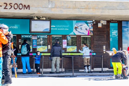 Grandes Platières cable car (DMC) ticket offices