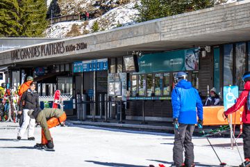 © Grandes Platières cable car (DMC) ticket offices - OT Flaine-Candice Genard
