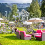 © Brasserie-les-Cimes-Exterieur-Ete-Restaurant-Terrasse-Vue-Boqueteau - OT Flaine-Candice Genard