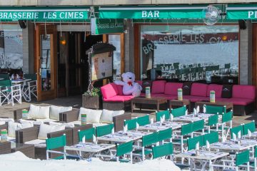 © Brasserie-les-Cimes-Exterieur-Terrasse-Hiver - Brasserie les Cimes