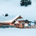 © Flaine-Chalet-Michet-Exterieur-Soir - OT Flaine-Candice Genard