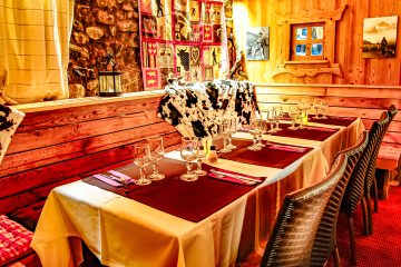 © Flaine-Chalet-Michet-Table-8 - OT Flaine-Candice Genard