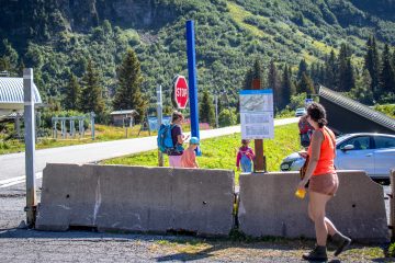 © Flaine-Arret-Navette-Vernant-Attente - OT Flaine-Candice Genard