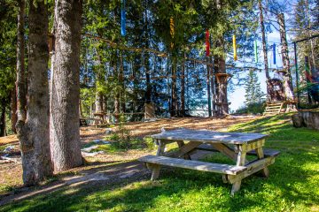 © Flaine Forum picnic area_Flaine - OT Flaine-Candice Genard