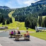 © Flaine Forum picnic area_Flaine - OT Flaine-Candice Genard