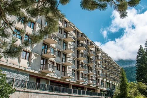 Betelgeuse building