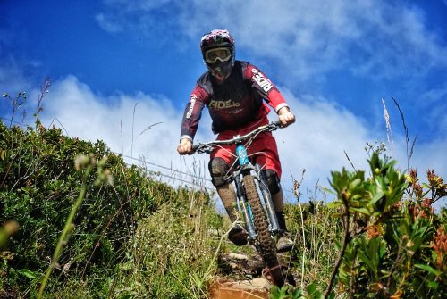 La char - Downhill mountain biking