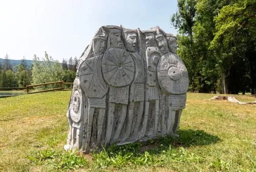 Path of Stone Sculptures: guided tour for groups