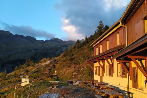 Winter shelter at the Folly refuge