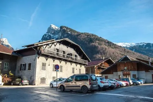 Parking de la Place des Dents Blanches