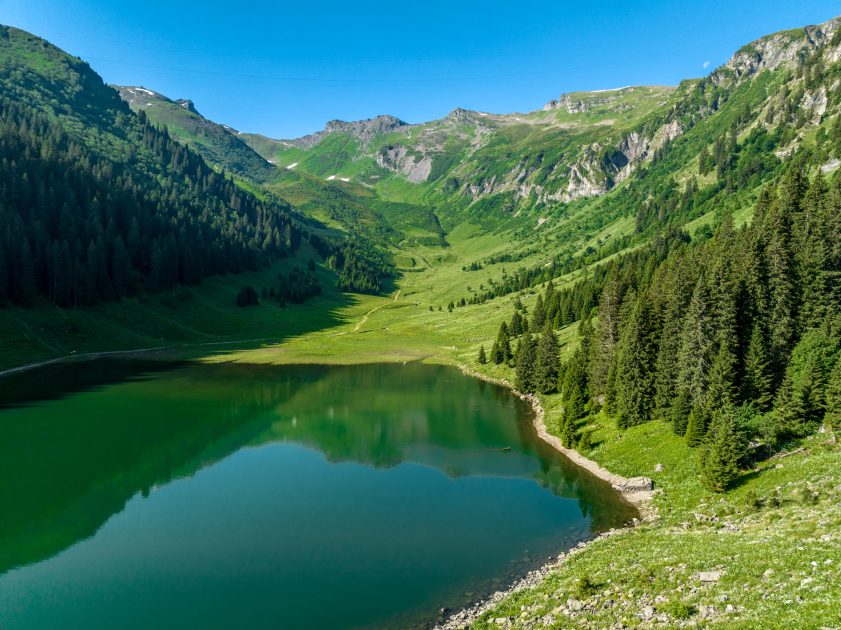 © Pêche au lac de Gers_Samoëns - Office de Tourisme de Samoens