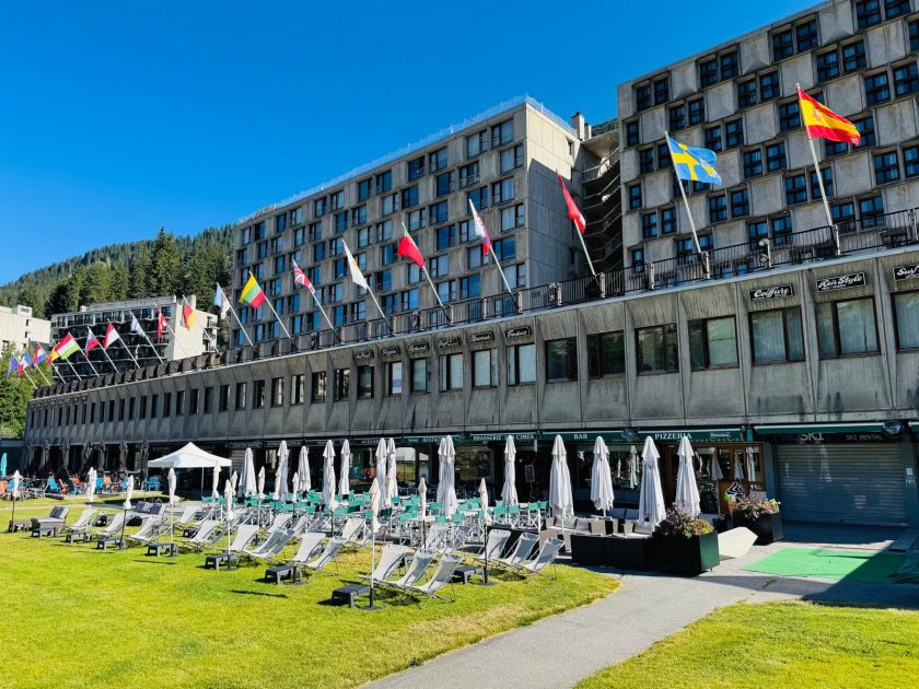 © Brasserie Les Cimes été - Brasserie Les Cimes