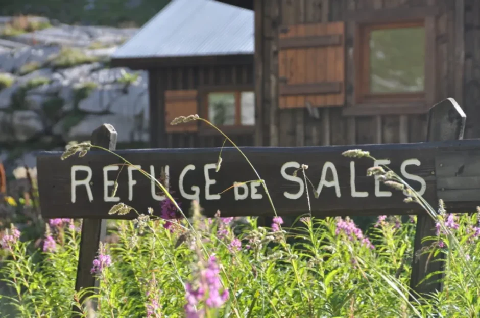 © Observations et Echanges au refuge de Sales_Sixt-Fer-à-Cheval - Refuge de Sales