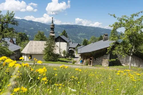 Visite guidée : Le village de Chantemerle et sa chapelle