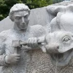 Chemin de Sculptures sur Pierre : visite guidée pour les groupes